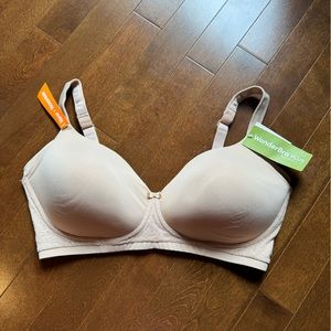 NWT wonderbra Eco Pure wireless bra
